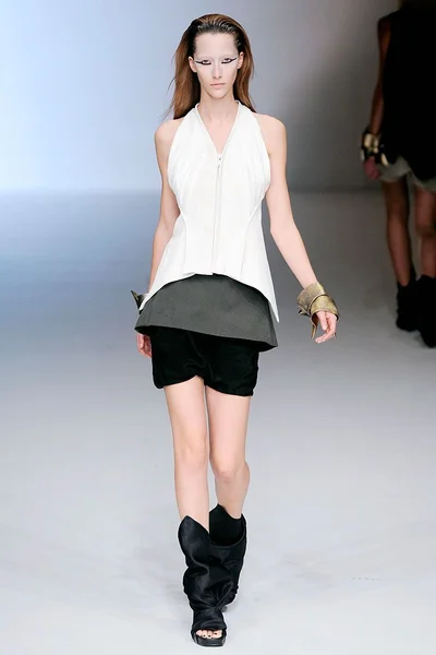 Look 34